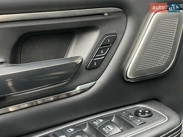Черный Додж RAM 1500, объемом двигателя 3 л и пробегом 118 тыс. км за 82990 $, фото 29 на Automoto.ua