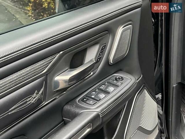 Черный Додж RAM 1500, объемом двигателя 3 л и пробегом 118 тыс. км за 82990 $, фото 18 на Automoto.ua