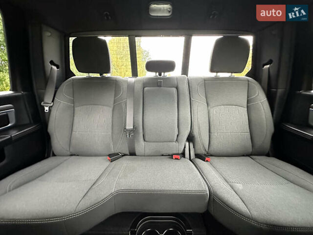 Додж RAM 1500 2021 в Киеве на Automoto.ua Черный Додж RAM 1500, объемом двигателя 3.6 л и пробегом 69 тыс. км за 29999 $, фото 8 на Automoto.ua