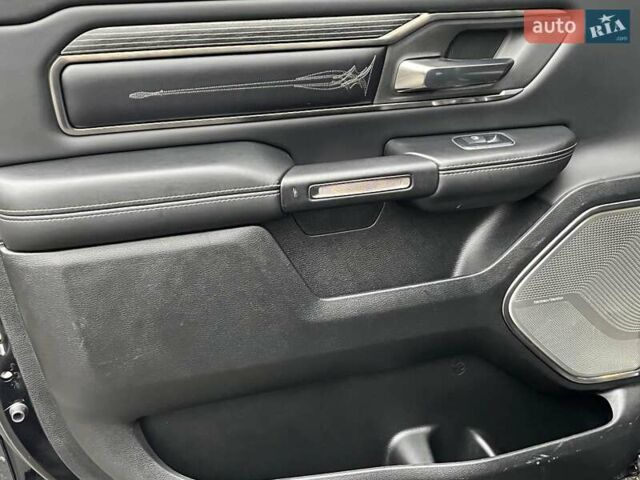 Черный Додж RAM 1500, объемом двигателя 3 л и пробегом 118 тыс. км за 82990 $, фото 71 на Automoto.ua