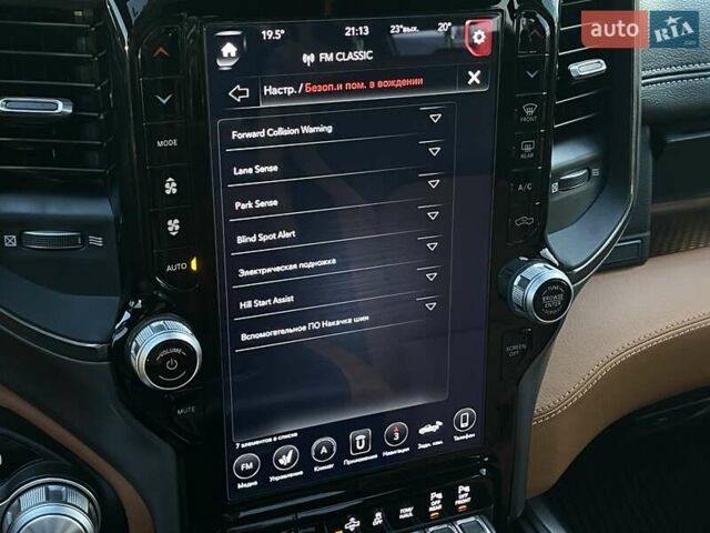 Черный Додж RAM 1500, объемом двигателя 5.7 л и пробегом 54 тыс. км за 79800 $, фото 105 на Automoto.ua