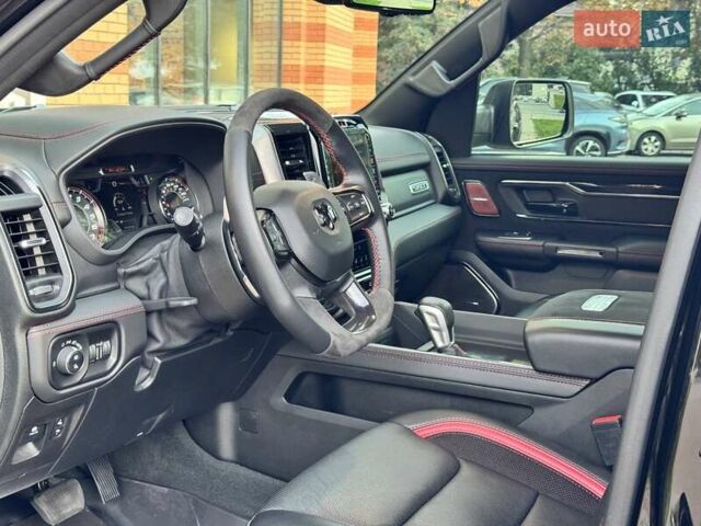 Черный Додж RAM 1500, объемом двигателя 6.17 л и пробегом 15 тыс. км за 156000 $, фото 12 на Automoto.ua