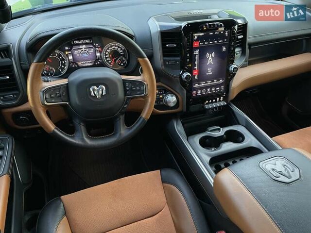 Черный Додж RAM 1500, объемом двигателя 5.7 л и пробегом 54 тыс. км за 79800 $, фото 22 на Automoto.ua