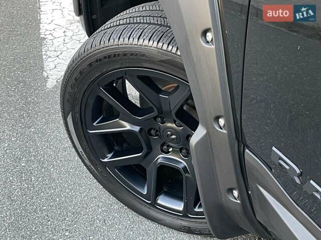 Черный Додж RAM 1500, объемом двигателя 5.7 л и пробегом 54 тыс. км за 79800 $, фото 17 на Automoto.ua