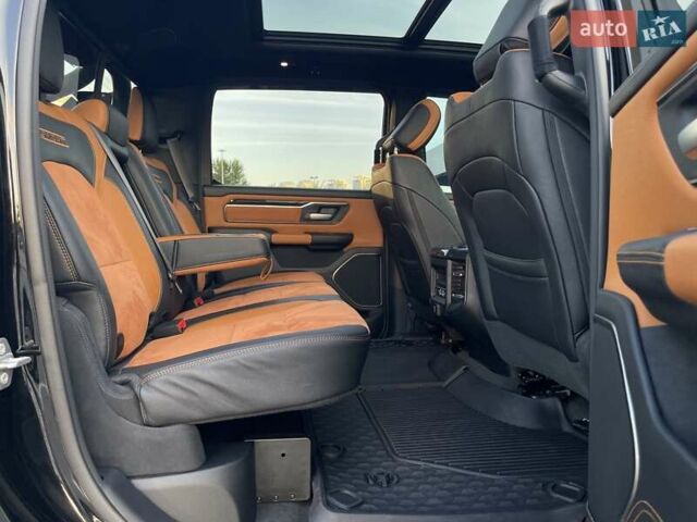 Черный Додж RAM 1500, объемом двигателя 5.7 л и пробегом 54 тыс. км за 79800 $, фото 44 на Automoto.ua