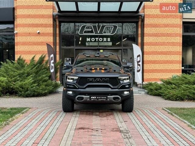 Черный Додж RAM 1500, объемом двигателя 6.17 л и пробегом 15 тыс. км за 156000 $, фото 10 на Automoto.ua