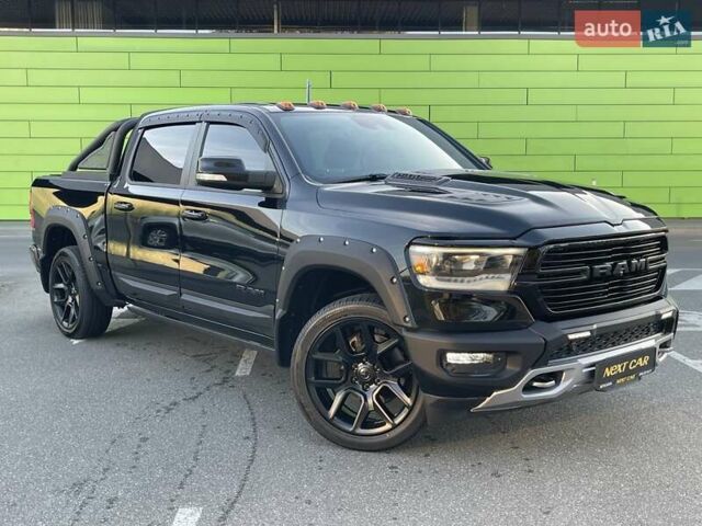 Черный Додж RAM 1500, объемом двигателя 5.7 л и пробегом 54 тыс. км за 79800 $, фото 5 на Automoto.ua