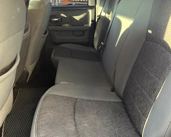 Красный Додж RAM 1500, объемом двигателя 5.7 л и пробегом 200 тыс. км за 17800 $, фото 26 на Automoto.ua