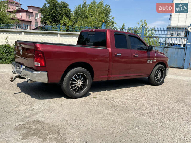 Красный Додж RAM 1500, объемом двигателя 5.7 л и пробегом 200 тыс. км за 14900 $, фото 11 на Automoto.ua
