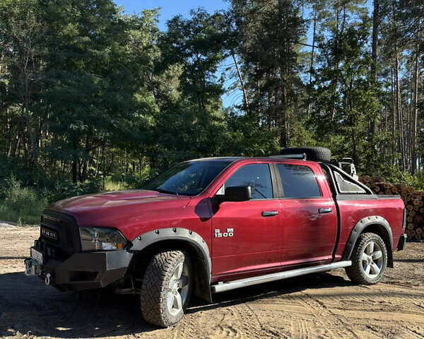 Красный Додж RAM 1500, объемом двигателя 3.6 л и пробегом 249 тыс. км за 21000 $, фото 2 на Automoto.ua