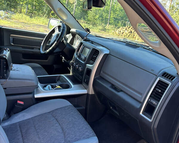 Красный Додж RAM 1500, объемом двигателя 3.6 л и пробегом 249 тыс. км за 21000 $, фото 13 на Automoto.ua