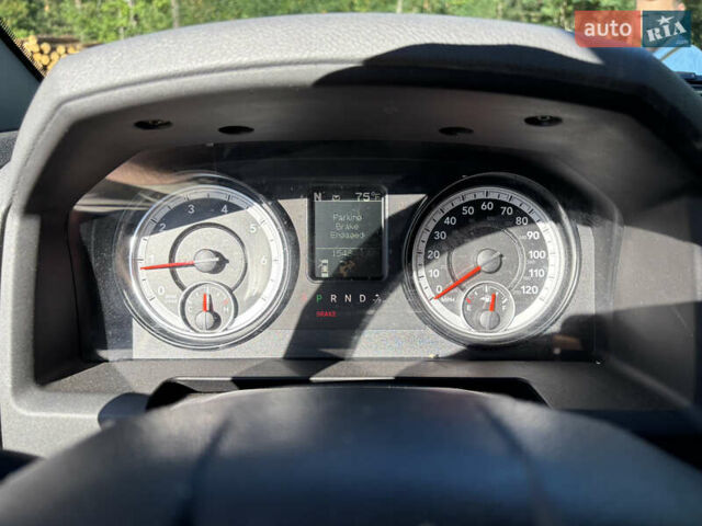Красный Додж RAM 1500, объемом двигателя 3.6 л и пробегом 249 тыс. км за 21000 $, фото 15 на Automoto.ua