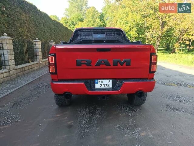 Красный Додж RAM 1500, объемом двигателя 5.65 л и пробегом 96 тыс. км за 35000 $, фото 10 на Automoto.ua