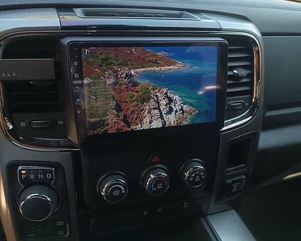 Красный Додж RAM 1500, объемом двигателя 5.65 л и пробегом 96 тыс. км за 35000 $, фото 4 на Automoto.ua