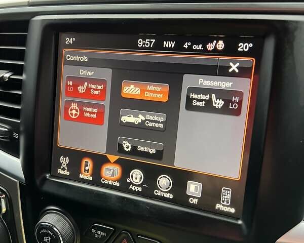 Красный Додж RAM 1500, объемом двигателя 5.7 л и пробегом 170 тыс. км за 31300 $, фото 21 на Automoto.ua