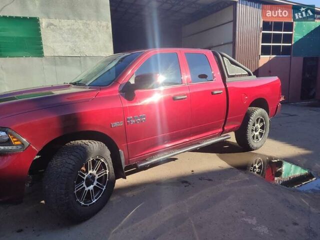 Красный Додж RAM 1500, объемом двигателя 5.65 л и пробегом 117 тыс. км за 25000 $, фото 9 на Automoto.ua