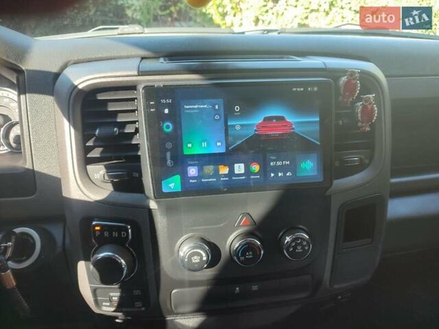 Красный Додж RAM 1500, объемом двигателя 5.65 л и пробегом 117 тыс. км за 25000 $, фото 19 на Automoto.ua