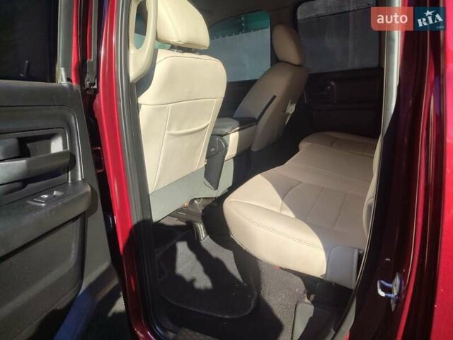 Красный Додж RAM 1500, объемом двигателя 5.65 л и пробегом 117 тыс. км за 25000 $, фото 2 на Automoto.ua
