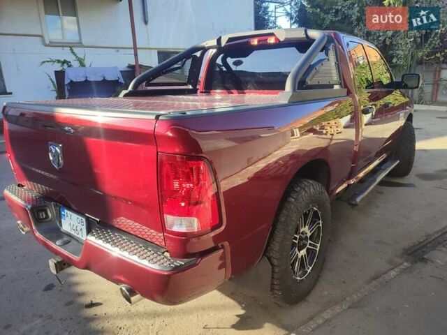 Красный Додж RAM 1500, объемом двигателя 5.65 л и пробегом 117 тыс. км за 25000 $, фото 32 на Automoto.ua