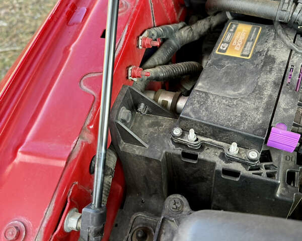 Красный Додж RAM 1500, объемом двигателя 5.65 л и пробегом 200 тыс. км за 39000 $, фото 37 на Automoto.ua