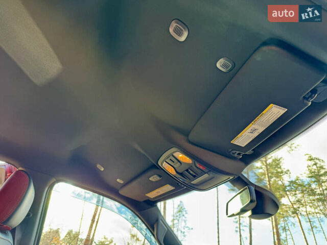 Красный Додж RAM 1500, объемом двигателя 5.65 л и пробегом 200 тыс. км за 39000 $, фото 76 на Automoto.ua