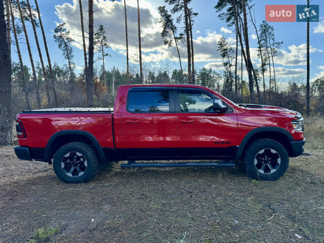 Красный Додж RAM 1500, объемом двигателя 5.65 л и пробегом 200 тыс. км за 39000 $, фото 24 на Automoto.ua
