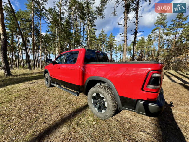 Красный Додж RAM 1500, объемом двигателя 5.65 л и пробегом 200 тыс. км за 39000 $, фото 33 на Automoto.ua