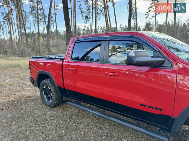 Красный Додж RAM 1500, объемом двигателя 5.65 л и пробегом 200 тыс. км за 39000 $, фото 25 на Automoto.ua