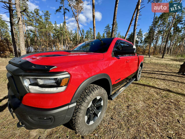Красный Додж RAM 1500, объемом двигателя 5.65 л и пробегом 200 тыс. км за 39000 $, фото 31 на Automoto.ua