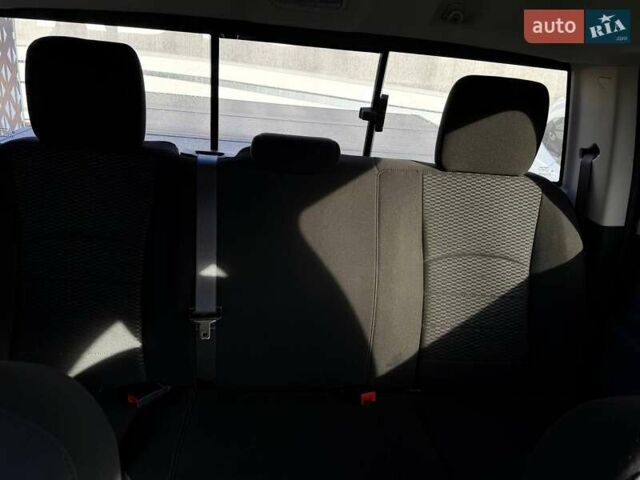 Красный Додж RAM 1500, объемом двигателя 5.65 л и пробегом 47 тыс. км за 48000 $, фото 13 на Automoto.ua