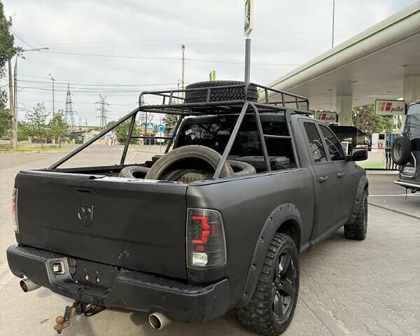 Додж RAM 1500, объемом двигателя 5.7 л и пробегом 200 тыс. км за 16400 $, фото 2 на Automoto.ua
