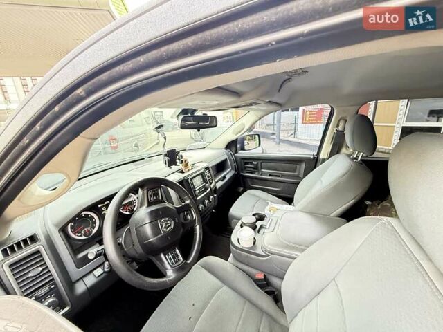 Додж RAM 1500, объемом двигателя 5.7 л и пробегом 200 тыс. км за 16400 $, фото 4 на Automoto.ua