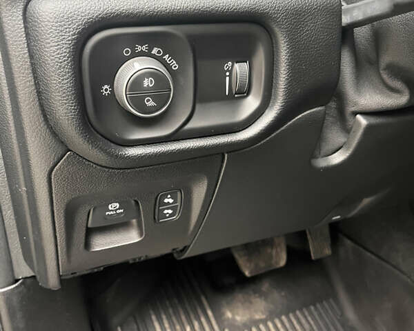 Додж RAM 1500, об'ємом двигуна 0 л та пробігом 81 тис. км за 49400 $, фото 15 на Automoto.ua
