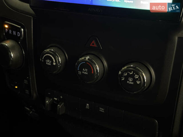 Додж RAM 1500 2014 в Николаеве на Automoto.ua Серый Додж RAM 1500, объемом двигателя 2.99 л и пробегом 254 тыс. км за 26499 $, фото 28 на Automoto.ua
