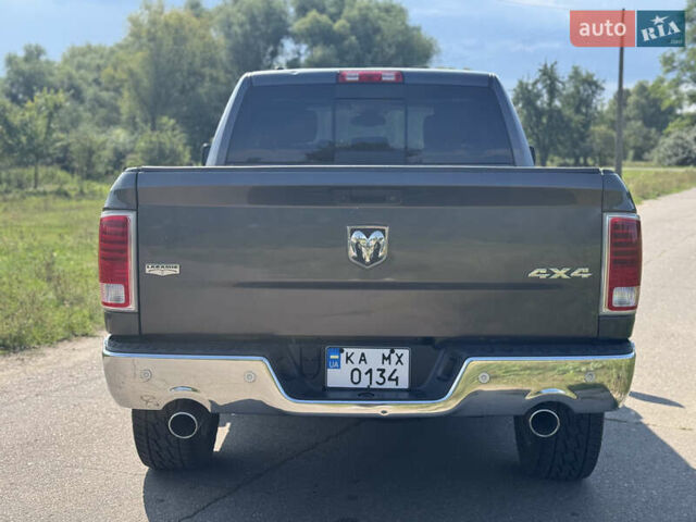 Серый Додж RAM 1500, объемом двигателя 3 л и пробегом 282 тыс. км за 24500 $, фото 5 на Automoto.ua