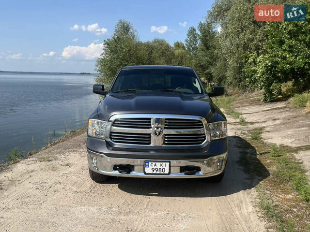 Серый Додж RAM 1500, объемом двигателя 3 л и пробегом 169 тыс. км за 25000 $, фото 2 на Automoto.ua
