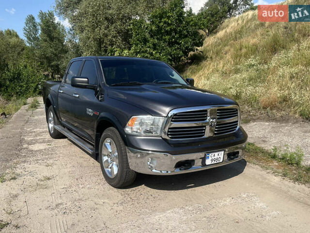Серый Додж RAM 1500, объемом двигателя 3 л и пробегом 169 тыс. км за 25000 $, фото 3 на Automoto.ua