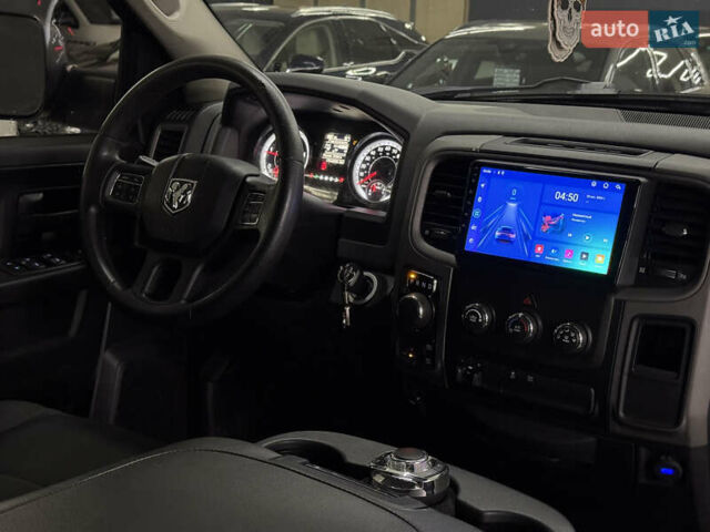 Додж RAM 1500 2014 в Николаеве на Automoto.ua Серый Додж RAM 1500, объемом двигателя 2.99 л и пробегом 254 тыс. км за 26499 $, фото 23 на Automoto.ua