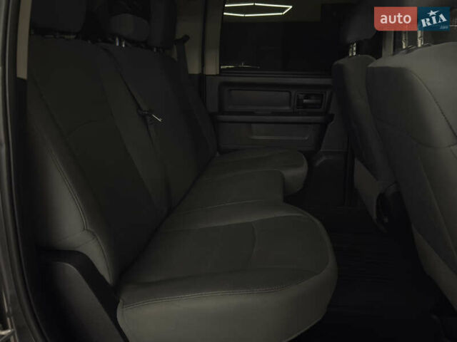 Додж RAM 1500 2014 в Николаеве на Automoto.ua Серый Додж RAM 1500, объемом двигателя 2.99 л и пробегом 254 тыс. км за 26499 $, фото 22 на Automoto.ua