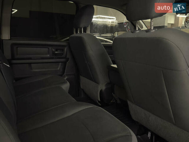 Додж RAM 1500 2014 в Николаеве на Automoto.ua Серый Додж RAM 1500, объемом двигателя 2.99 л и пробегом 254 тыс. км за 26499 $, фото 21 на Automoto.ua