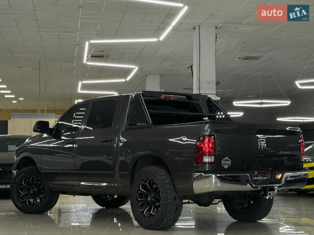 Додж RAM 1500 2014 в Николаеве на Automoto.ua Серый Додж RAM 1500, объемом двигателя 2.99 л и пробегом 254 тыс. км за 26499 $, фото 11 на Automoto.ua