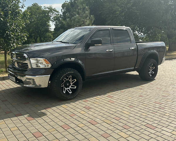 Серый Додж RAM 1500, объемом двигателя 3 л и пробегом 280 тыс. км за 28000 $, фото 1 на Automoto.ua