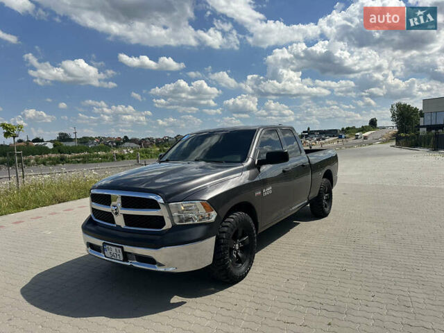 Серый Додж RAM 1500, объемом двигателя 5.7 л и пробегом 241 тыс. км за 24900 $, фото 45 на Automoto.ua