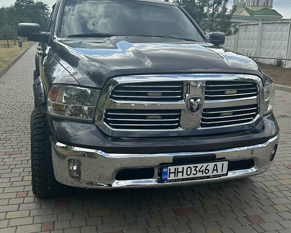 Серый Додж RAM 1500, объемом двигателя 3 л и пробегом 280 тыс. км за 28000 $, фото 4 на Automoto.ua