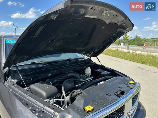 Серый Додж RAM 1500, объемом двигателя 5.7 л и пробегом 241 тыс. км за 24900 $, фото 10 на Automoto.ua