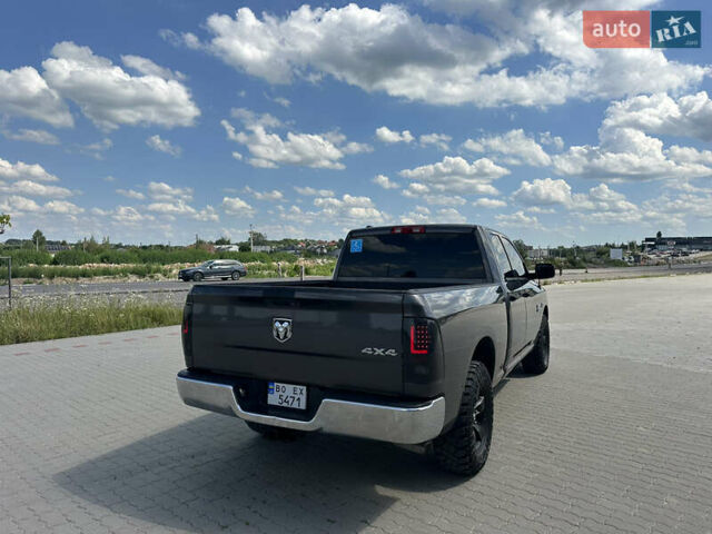 Серый Додж RAM 1500, объемом двигателя 5.7 л и пробегом 241 тыс. км за 24900 $, фото 42 на Automoto.ua