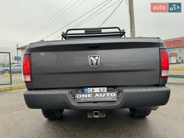 Серый Додж RAM 1500, объемом двигателя 2.99 л и пробегом 378 тыс. км за 26490 $, фото 8 на Automoto.ua