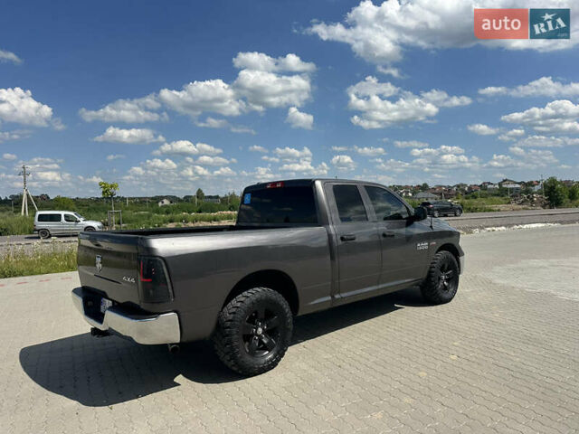 Серый Додж RAM 1500, объемом двигателя 5.7 л и пробегом 241 тыс. км за 24900 $, фото 37 на Automoto.ua