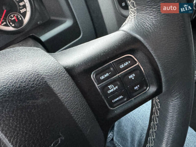 Серый Додж RAM 1500, объемом двигателя 2.99 л и пробегом 378 тыс. км за 26490 $, фото 24 на Automoto.ua