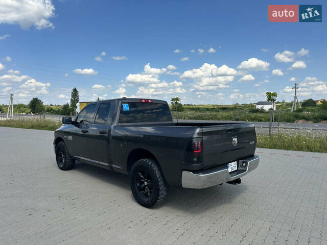 Серый Додж RAM 1500, объемом двигателя 5.7 л и пробегом 241 тыс. км за 24900 $, фото 44 на Automoto.ua